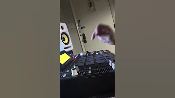 MONTAGEM O CASTELO ESTA EM CHAMAS MPC 2500 PEIXE DJ 