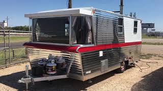 2021 Holiday House 18RB Deluxe Rear Bath Travel Trailer