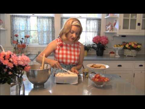 Icebox Cake: The Glamorous Housewife Cooks