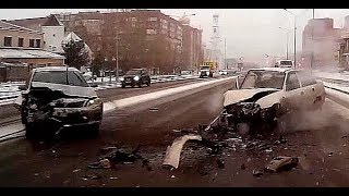 DashCam Russia - Crazy Drivers and Car Crashes 2018