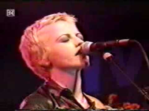 The Cranberries - Waltzing Back '95