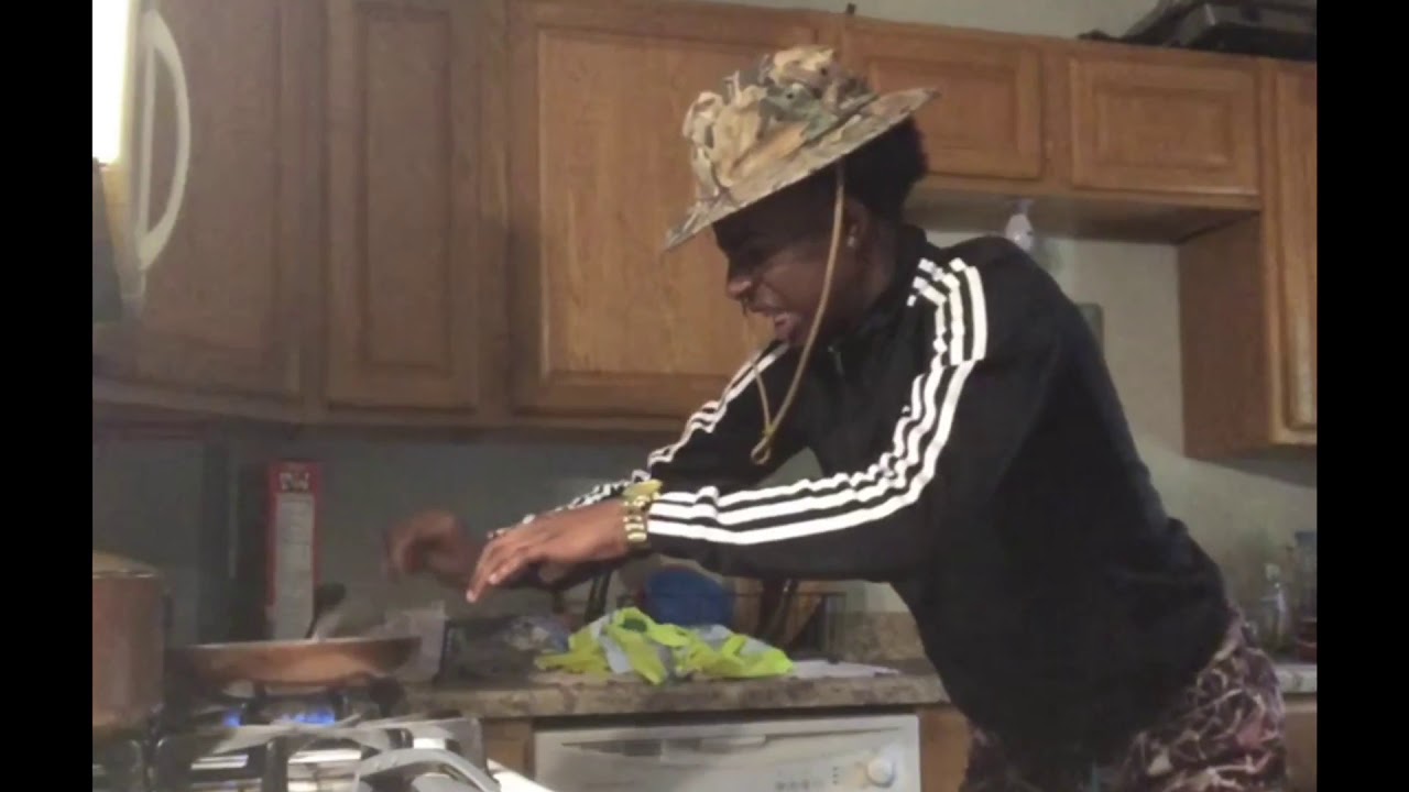 When people tryna cook but the grease popping them😂😂 YouTube