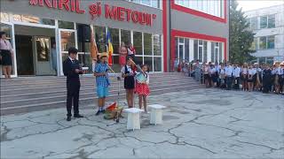 Первый звонок в Теоретическом лицее "Кирилл и Мефодий", Кишинев, 2018 г. Первый звонок в Теоретическом лицее "Кирилл и Мефодий", Кишинев, 2018 г.