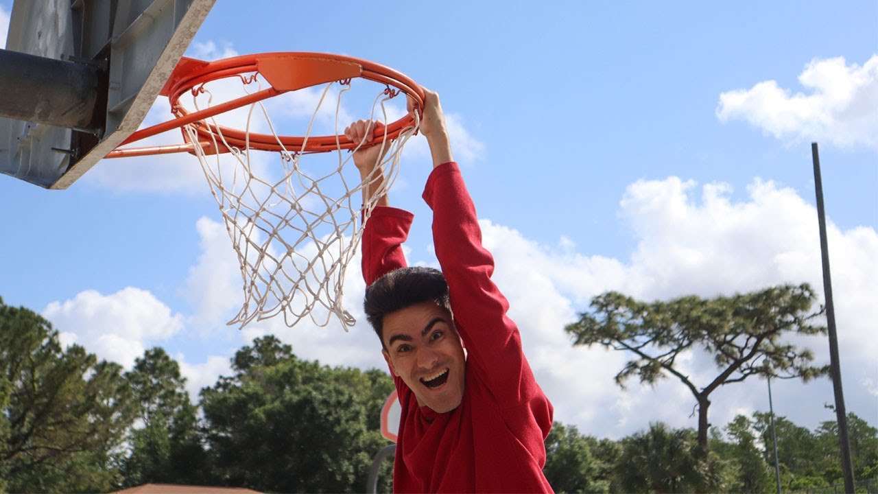 Caillou Plays Basketball 