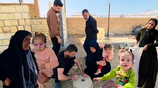 Download Lagu Collective work in the original Peren family while building the storage shed MP3