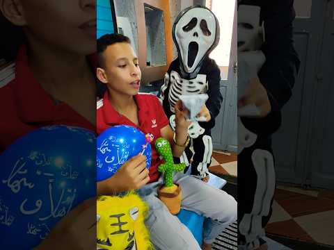 المارد السحري القزم وهدايا الاكل      طرائف  عمر ماتريكس