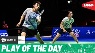 HSBC Play of the Day | What a phenomenal shot!