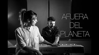 Video thumbnail of "AFUERA DEL PLANETA (Cover) - VINCELA"