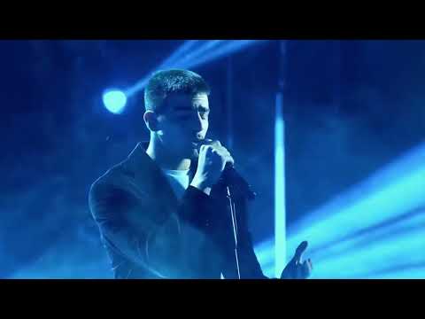 Рождественская песенка года
