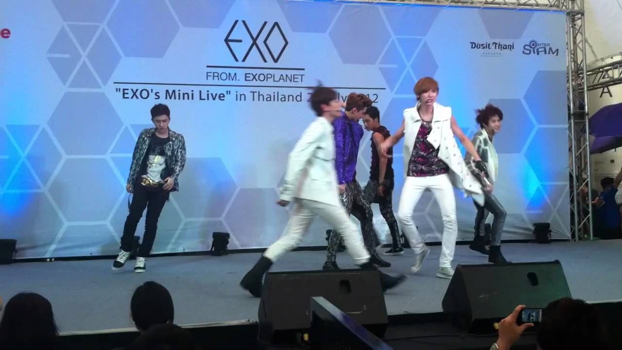 [FANCAM] 120727 MAMA - EXO's Mini Live in Thailand