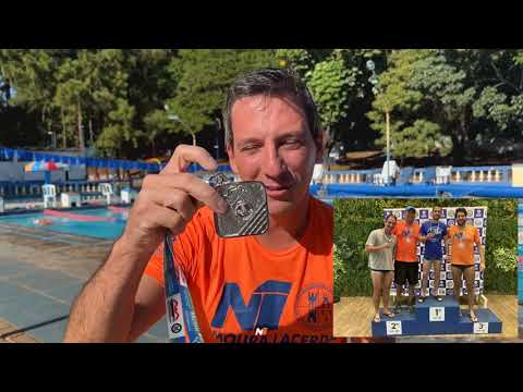 Danilo Scochi: dos telejornais para a piscina, com direito a reportagem e medalha!