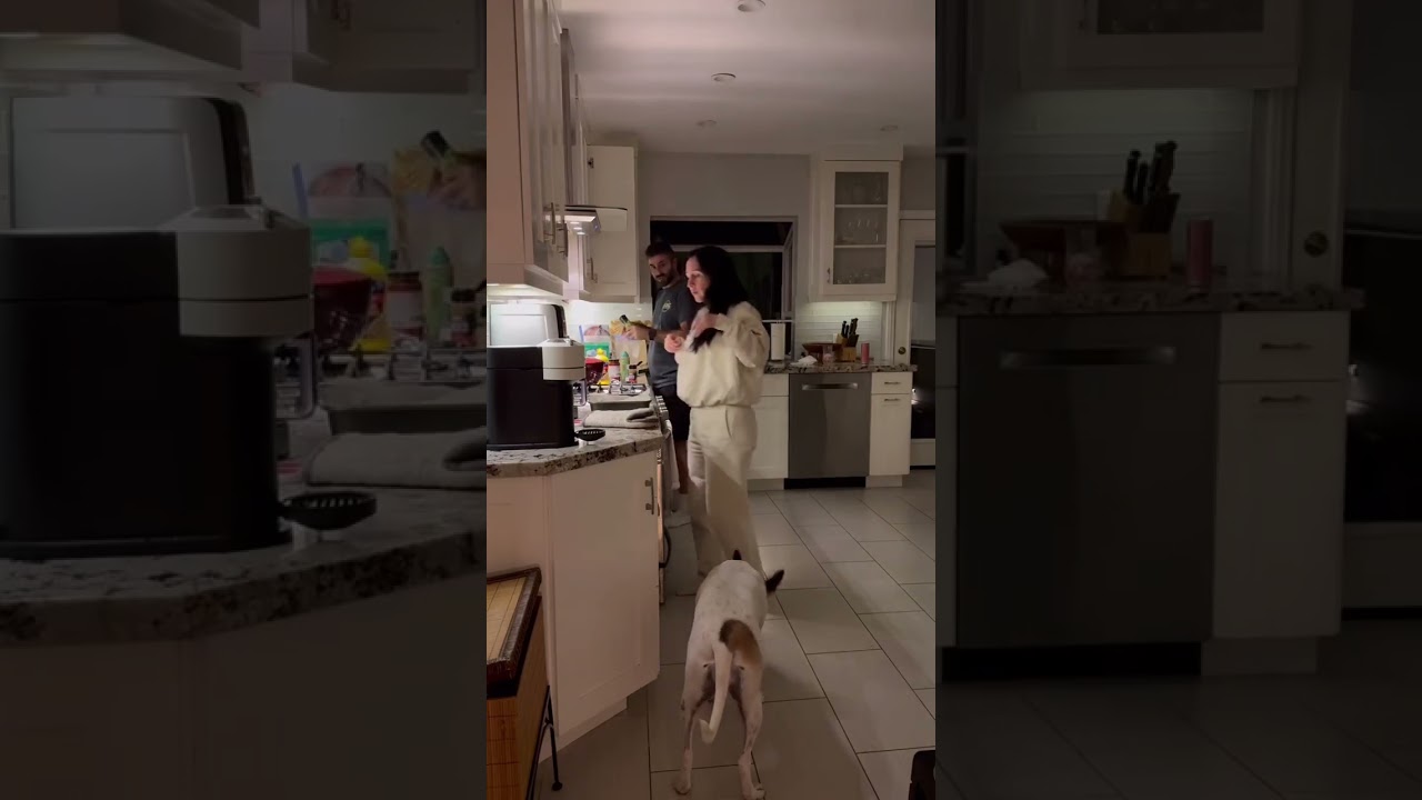 watch me burn my hand on tray fresh out a of 400 degree oven 😲 babies view 🐣 