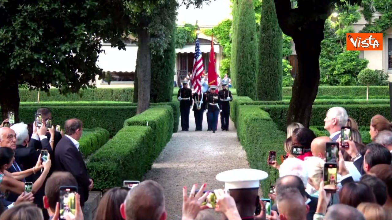 Festa del 4 Luglio a Roma, l'omaggio alla bandiera USA con la parata dei Marines