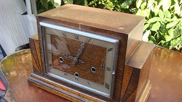 Vntique Old Vintage Westminster Strike Mantle / Mantel Clock With Key *See Video