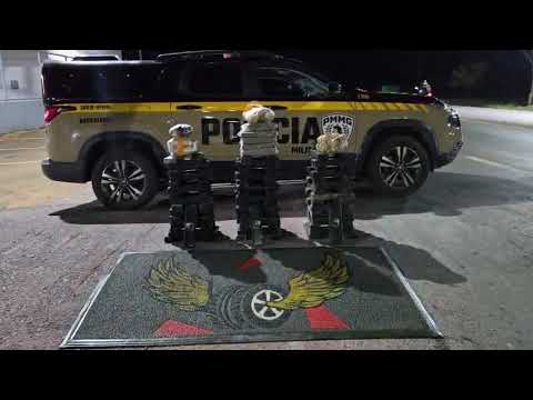 PM Rodoviária apreende mais de 100 barras de maconha em Patos de Minas