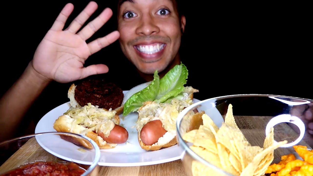 ASMR COOKOUT! HOT DOGS + HAMBURGER + CHEETOS + CHIPS & SALSA | EATING ...