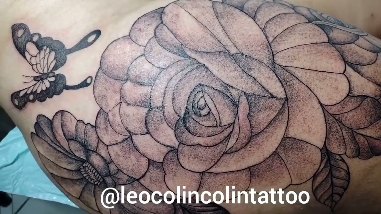 Tatuagem Feminina tattoo de borboleta tatuagem floral