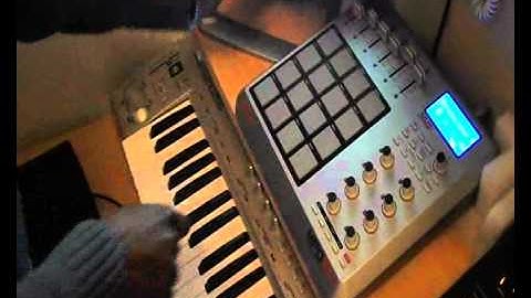 @MirakleAllure - Sampling "Barbara Streisand" With My Mpd24 And Reason 5