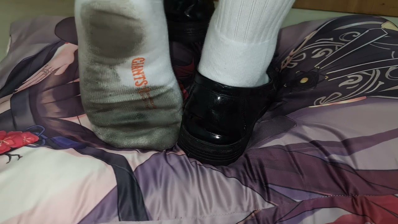 Dirty Giant Socks Trample Hu Tao Pillow