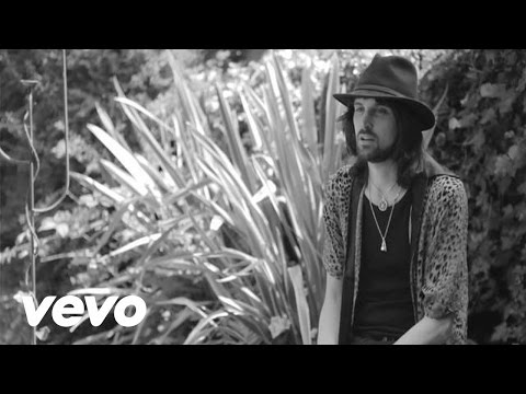 Kasabian - The Story Of The Velociraptor! Thumbnail image