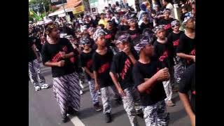 Bikin heboh. Pawai KGP bikin jalanan di pekalongan macet.