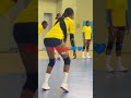 #volleyball uyu mukobwa umwitozo ari gukora witwa gute