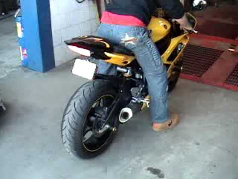 Two Brothers exhaust on a 2008 Yamaha R6