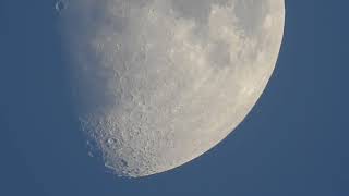Luna crescente delle ore 18 e 30  Roma 23 ottobre 2023