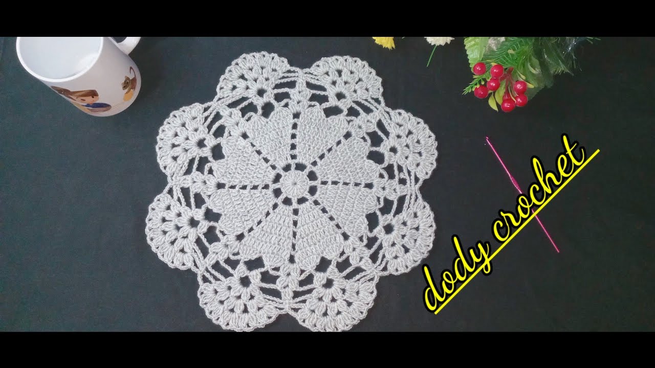 مفرش كروشية دائري سهل/شكل قلوب  crochet doily