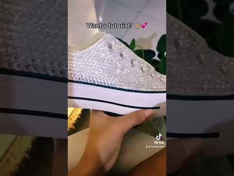 Video: 3 moduri de a decora pantofii Converse
