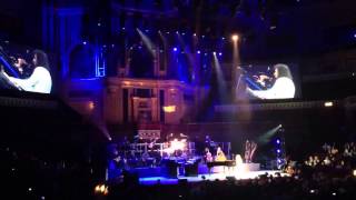 Concierto completo de Yanni en Londres 2014(Concierto completo de Yanni en el Royal Albert Hall el 23 de abril de 2014., 2014-12-14T19:28:52.000Z)