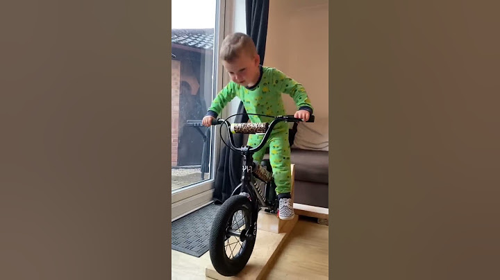 Baby Fabio Wibmer bike rider on manual machine?!
