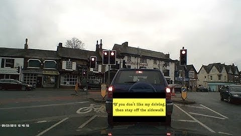 Caught on Camera - Car runs two sets of red lights! Dash Cam