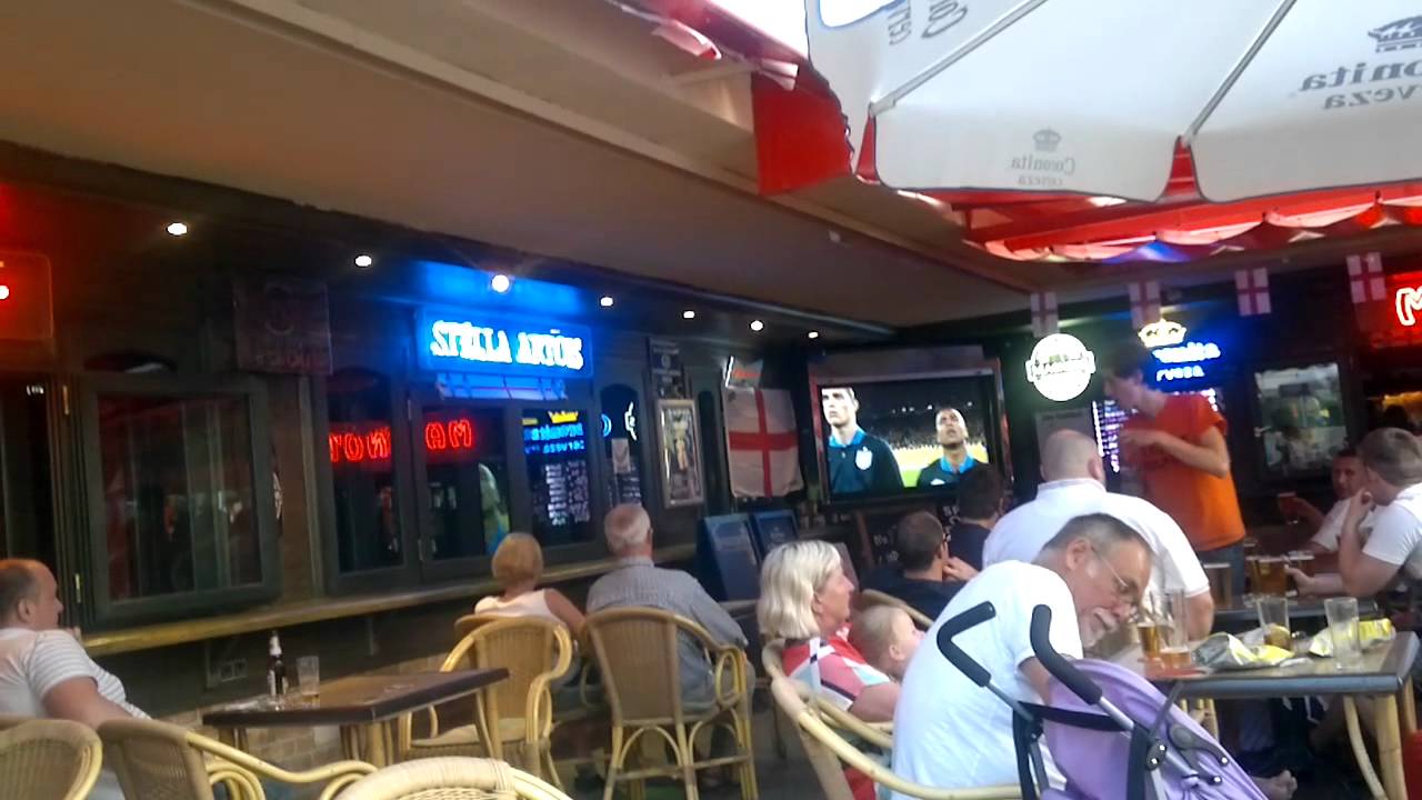 Manos bar magaluf 20120615213.mp4 YouTube