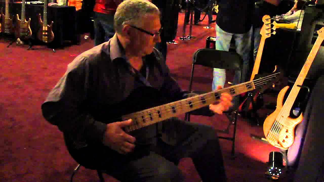 Sukop 5 string singlecut hybrid bass demo