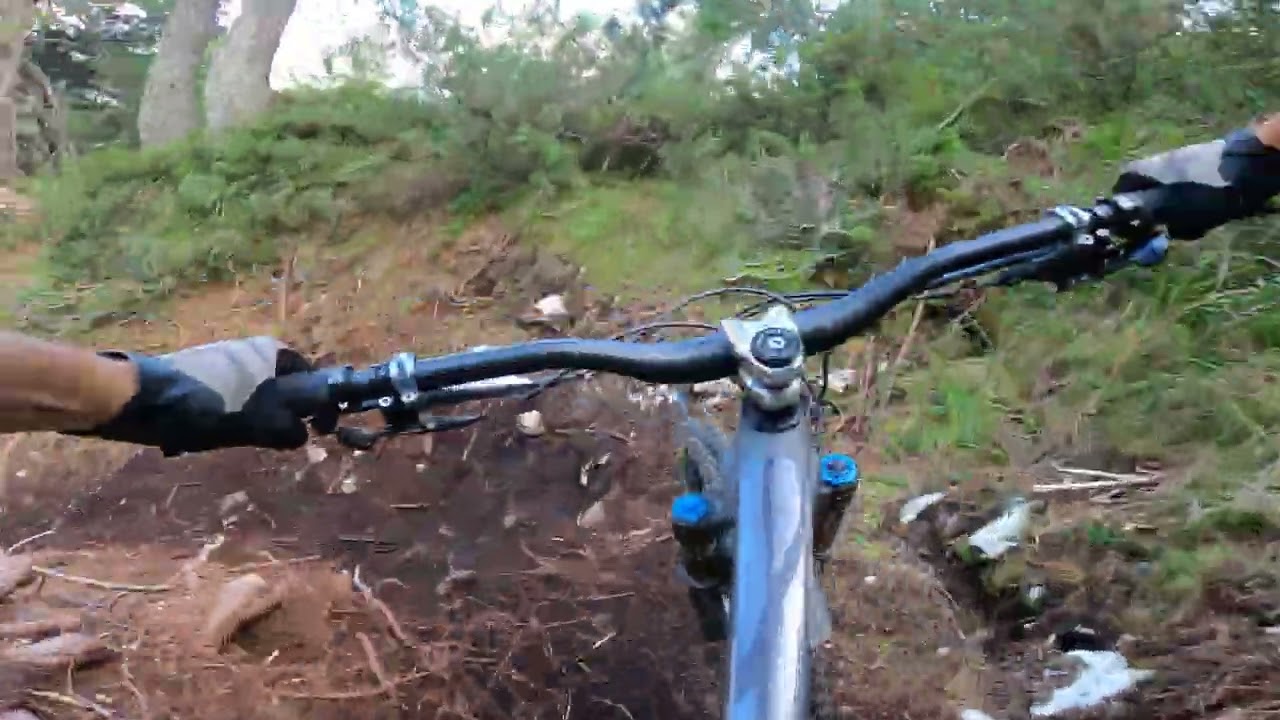 KRAMPUS TRAIL ON BOARD Cortina Bike Park Dolomiti