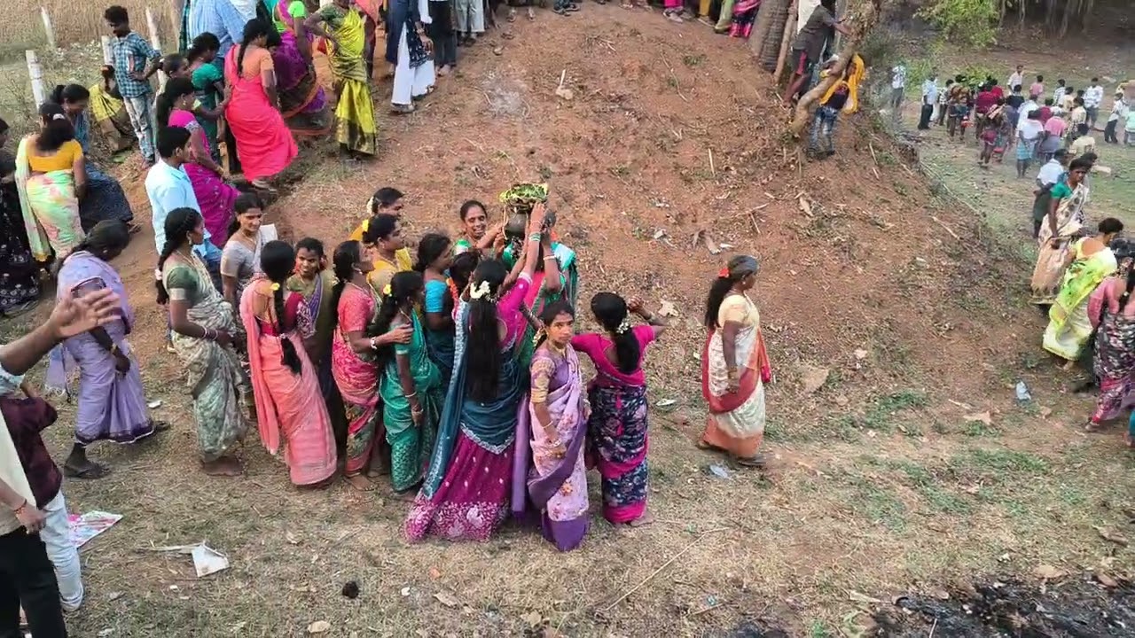 శ్రీరాముని సంబరాలు లో తప్పెట గుళ్లుతో పాలేటి సంబరం #god #sreeram #godsreeram #sriram #villageculter