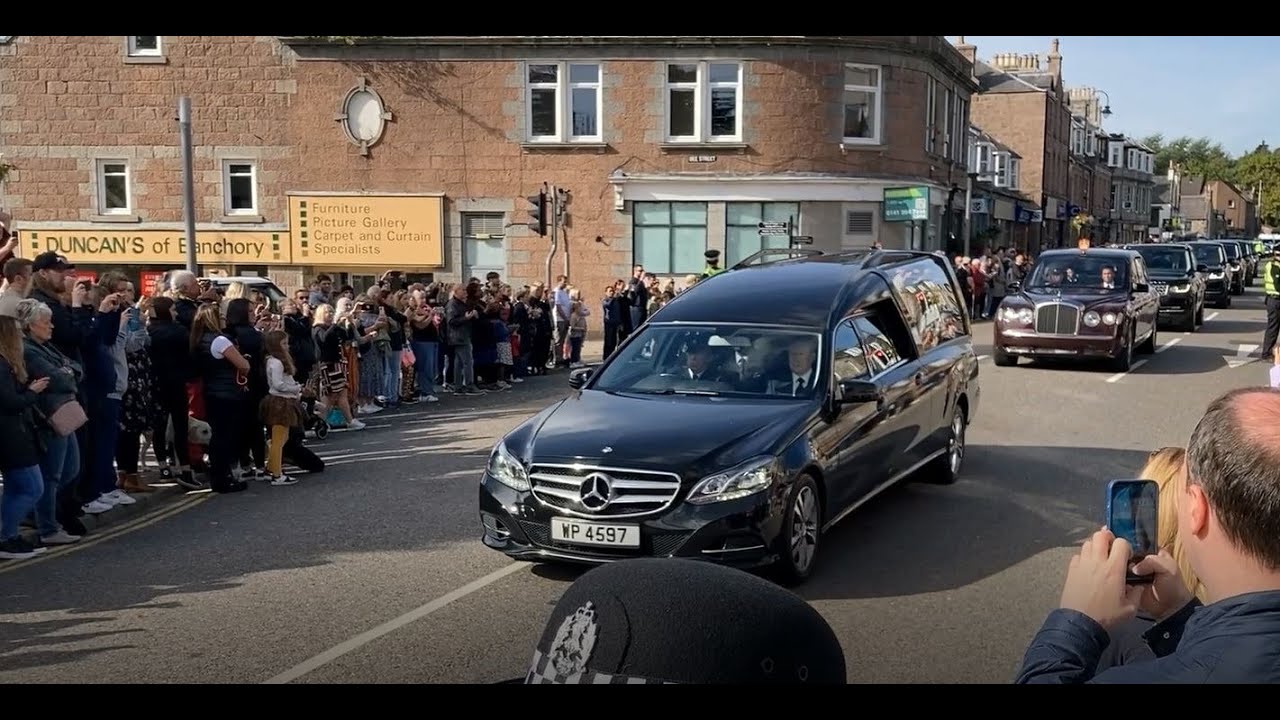 Banchory Bids Farewell to H.M. The Queen 11 09 2022