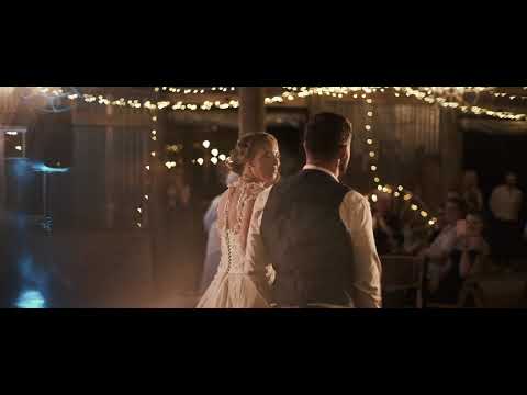 Nick & Chloe's Best Wedding Dance