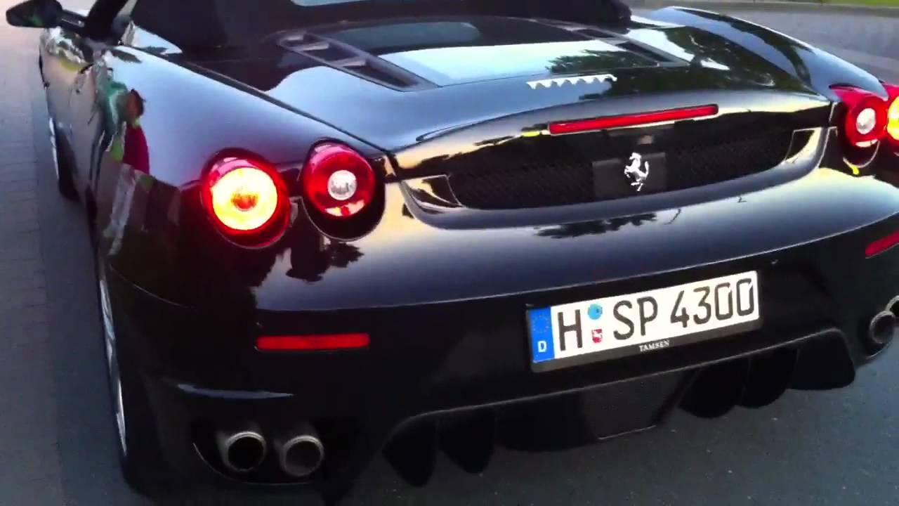 Ferrari F430 Spider goes crazy, Limit REV'S & full throttle accelerations