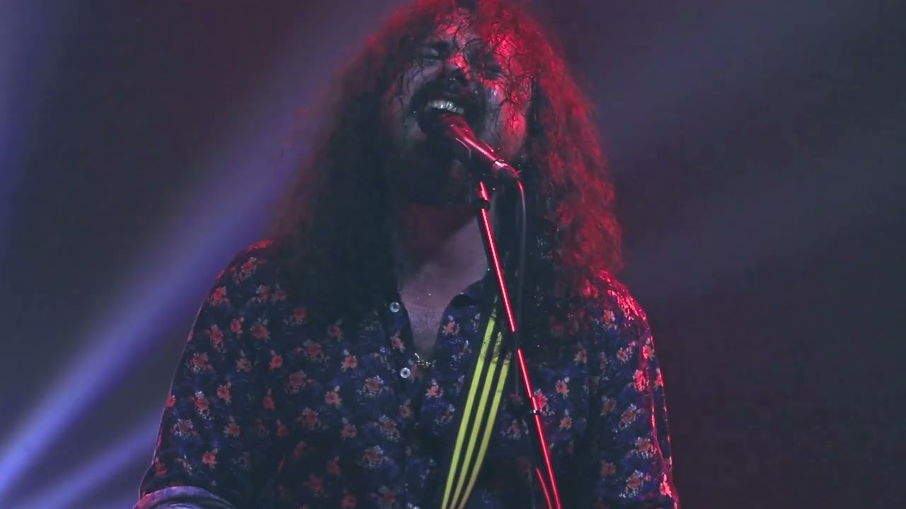Watch HOWARD - Bankable sermon / Gone (live@Rock'in Kiosque 2022) #toxicmusic on YouTube Watch HOWARD - Bankable sermon / Gone (live@Rock'in Kiosque 2022) #toxicmusic on YouTube