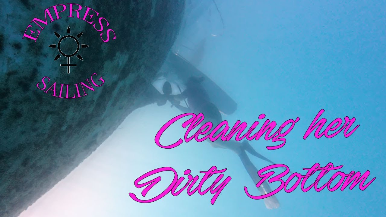 ⁣EMPRESS - Cleaning her Dirty Bottom