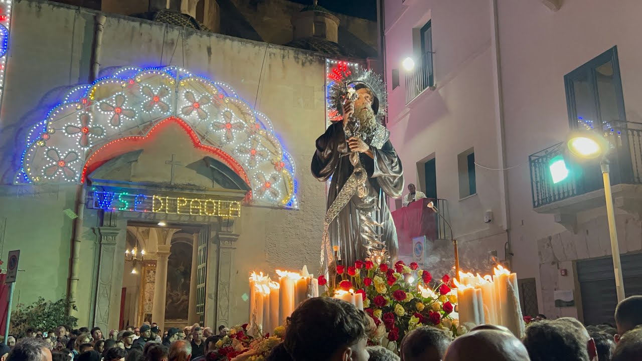Trapani - processione di San Francesco di Paola 2025 - spezzoni video entrata