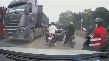 Chạy vậy bảo sao nghề tài nó bạc