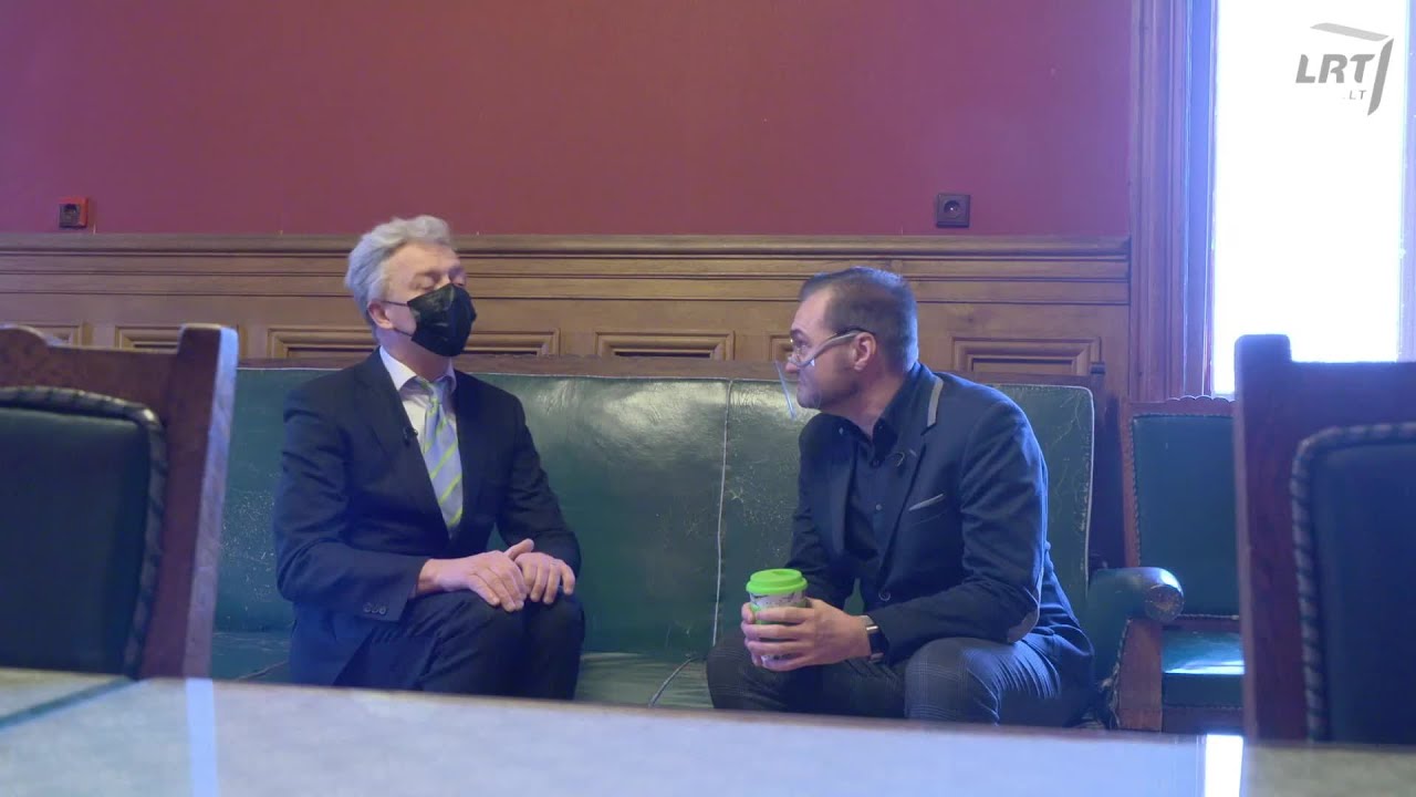 Dviračio žinios. Nausėda Poviliukui: tik tu niekur neišeik!