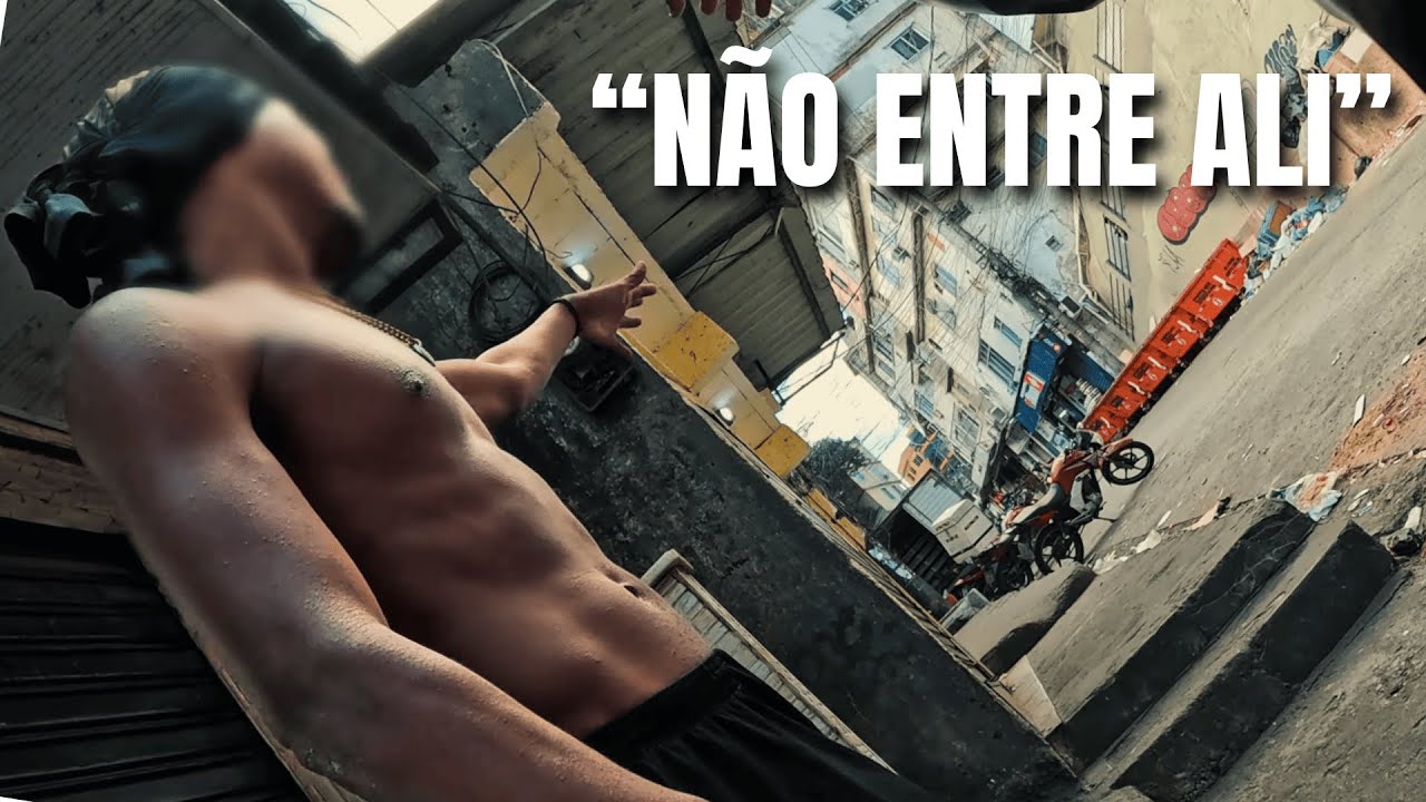 Sozinho em uma FAVELA do Rio é PERIGOSO!