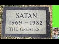 Funny Tombstones That Are IMPOSSIBLE Not To Laugh At