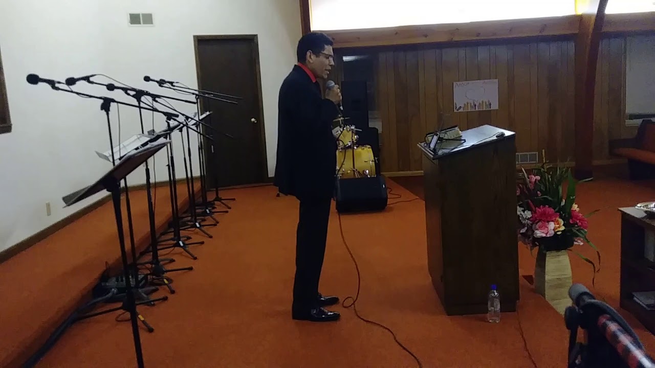 Juan Vasquez cantando con pistas 2 cristiana arcangeli