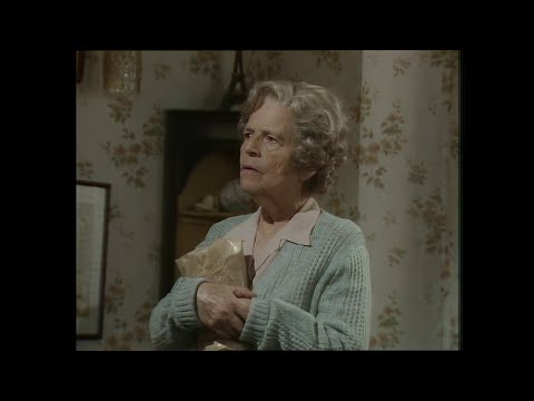 Mrs Capper's Birthday (1080p) starring Patricia Hayes
