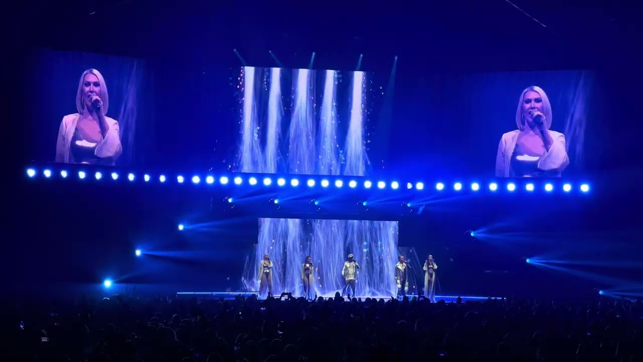 S Club - Never Had A Dream Come True + S Club Party Remix - 27. October 2023 - The O2 Arena London